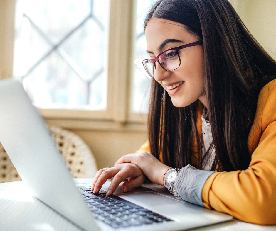 woman working on computer